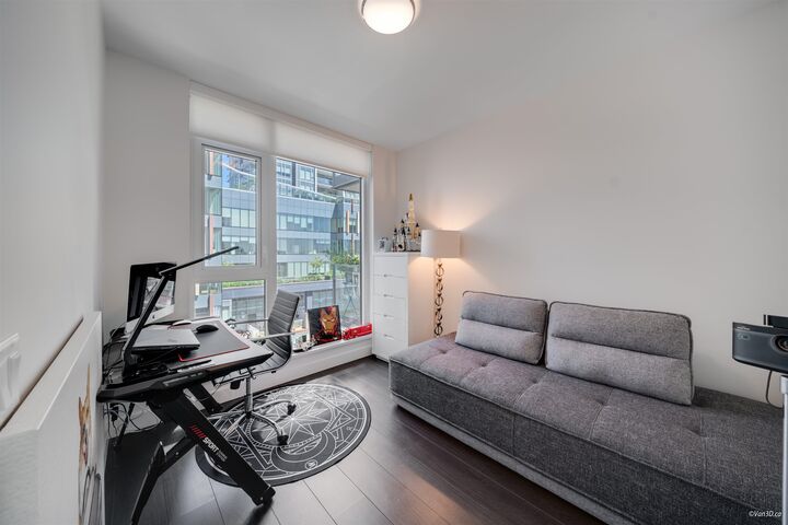 Property Photo: 6398 Silver Avenue 606 BC V5H 0K7