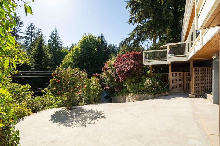 Property Photo: 3897 Bayridge Avenue BC V7V 3J3