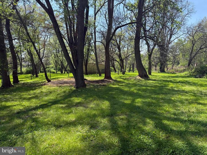 Property Photo:  17 Old Mill Road  PA 19320 