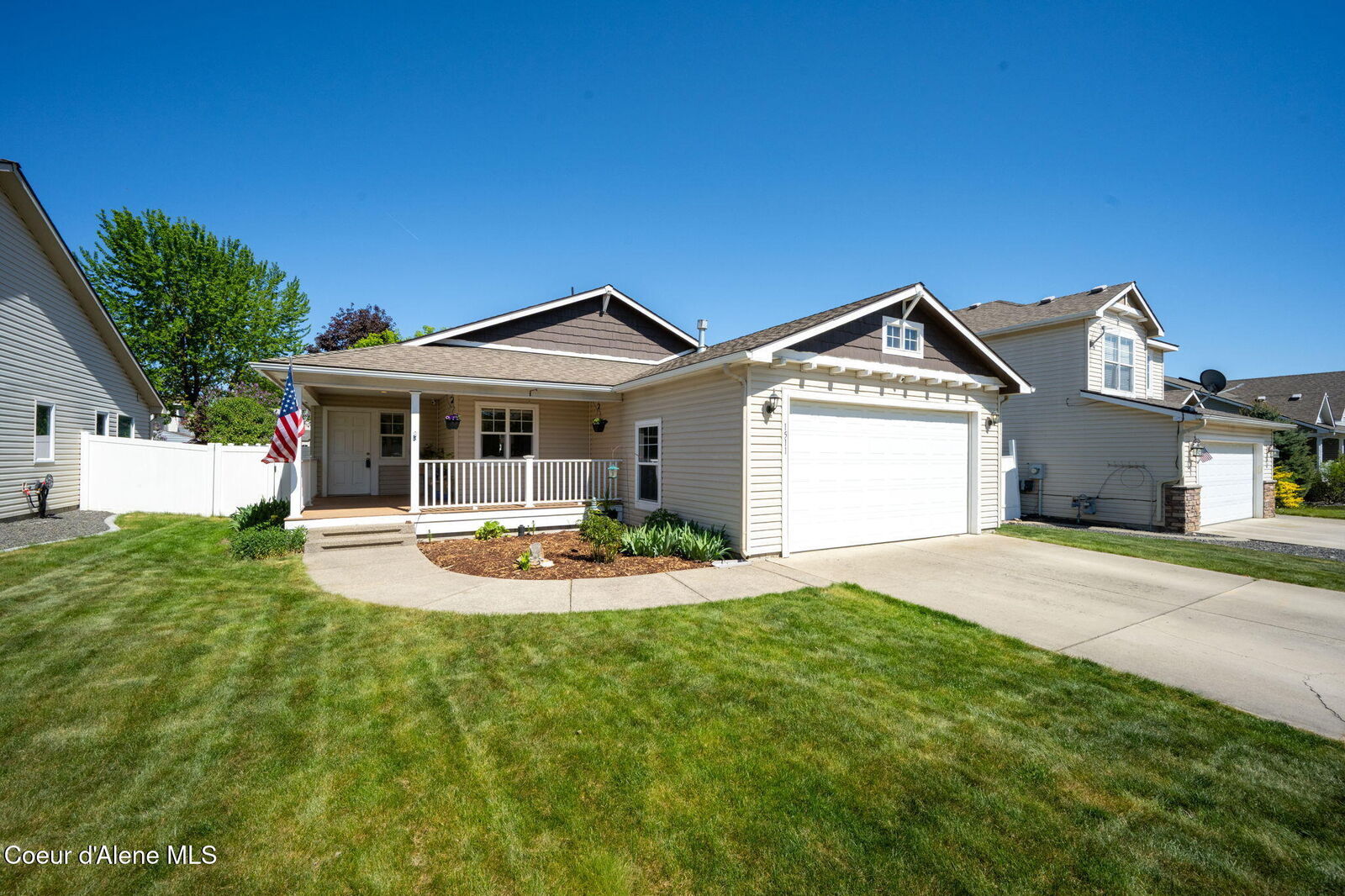 Property Photo:  1511 W Tualatin Dr  ID 83854 