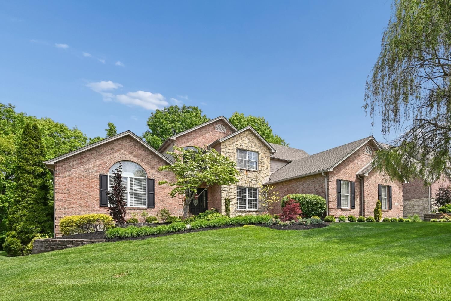 Property Photo:  4322 Logsdons Woods Drive  OH 45011 