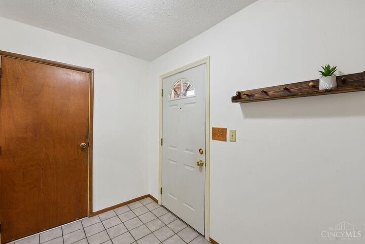 Property Photo:  1278 Sanborn Court  OH 45215 