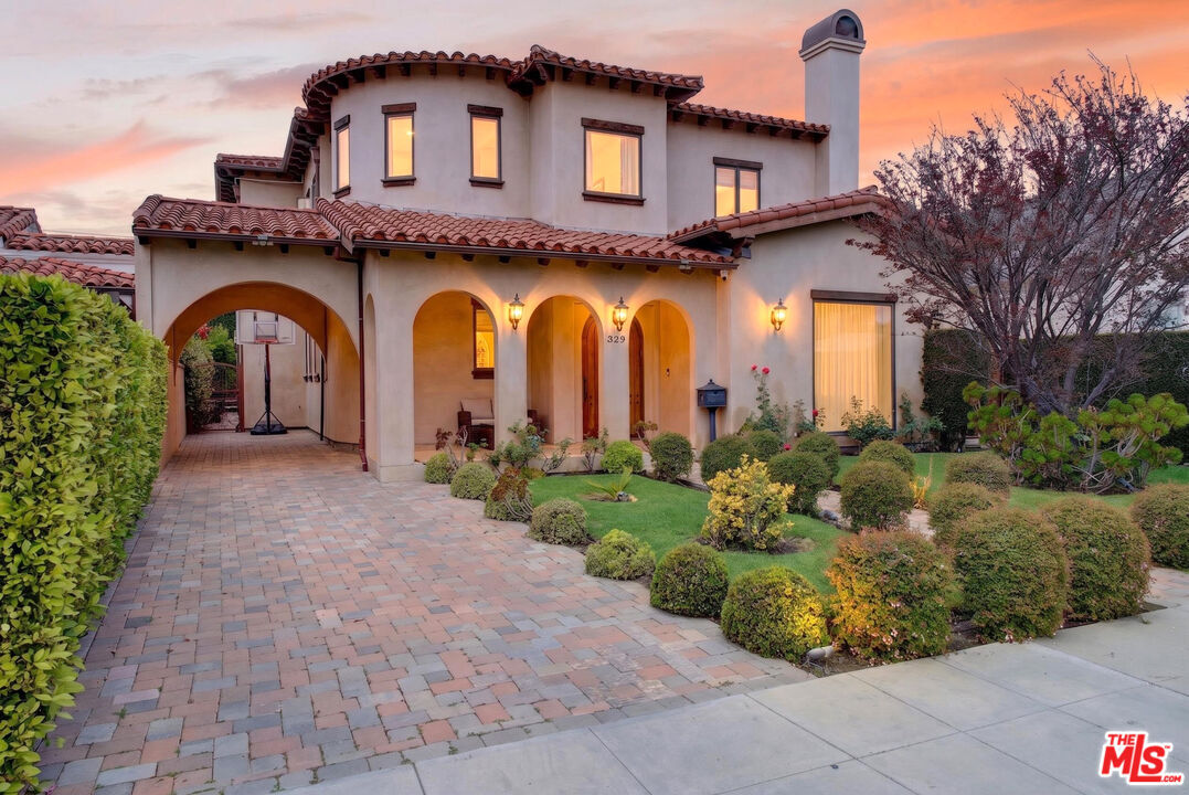 Property Photo:  329 S Clark Dr  CA 90211 