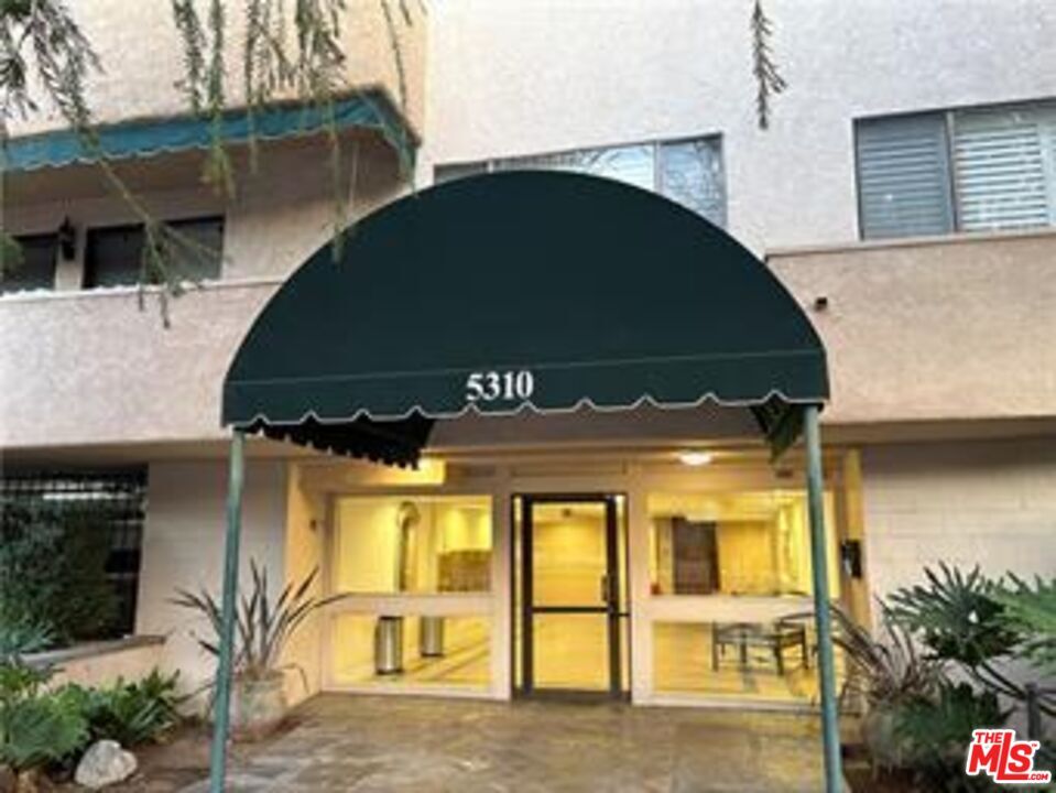Property Photo:  5310 Zelzah Ave  CA 91316 