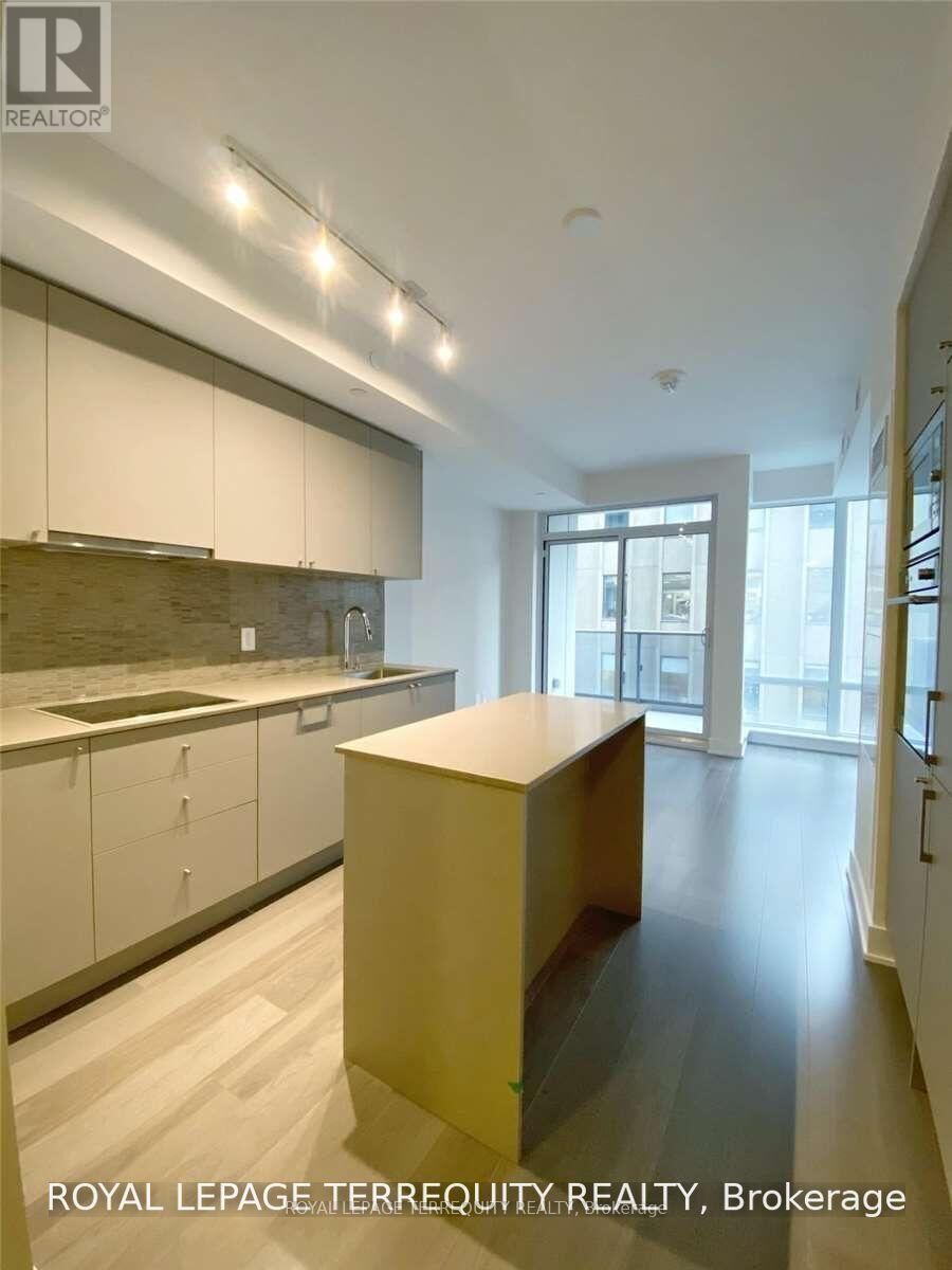 Property Photo:  88 Cumberland Street 1705  ON M5R 1A3 
