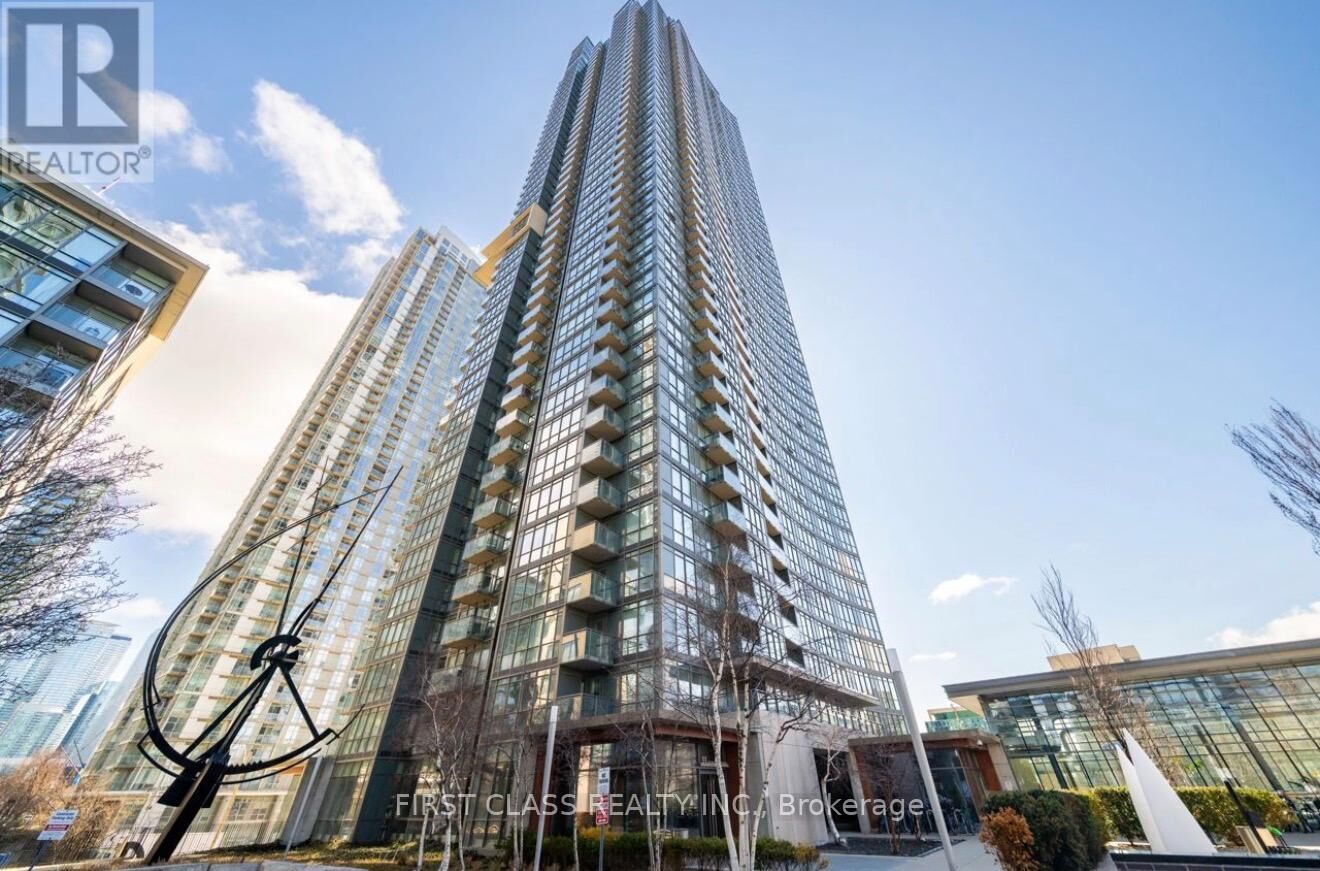 Property Photo: 11 Brunel Court 3210 ON M5V 3Y3