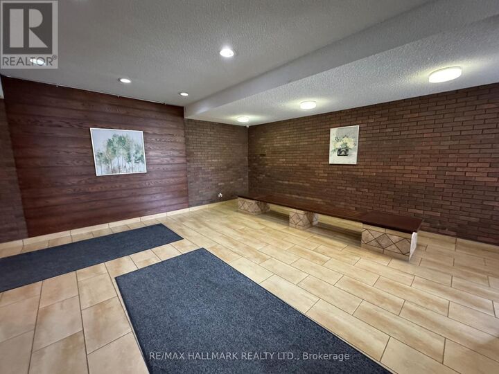 Property Photo:  10 Sunrise Avenue 212  ON M4A 2R1 