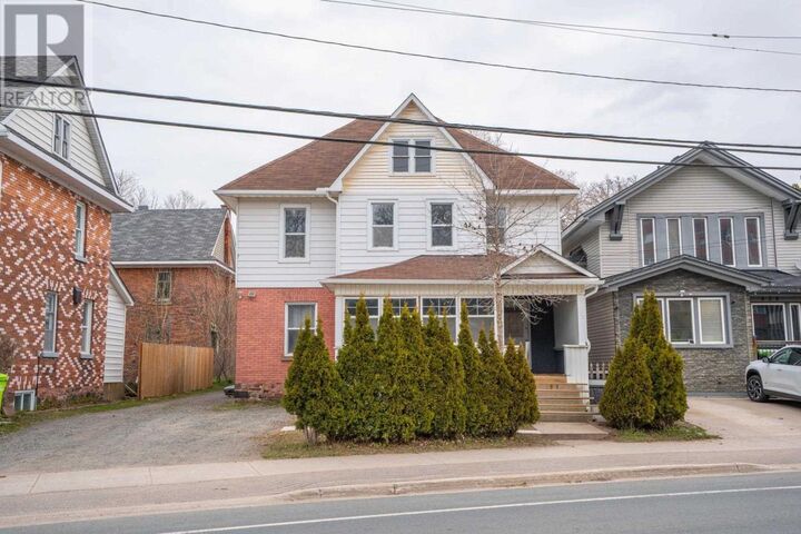 Property Photo:  928 Queen St E  ON P6A 2B9 