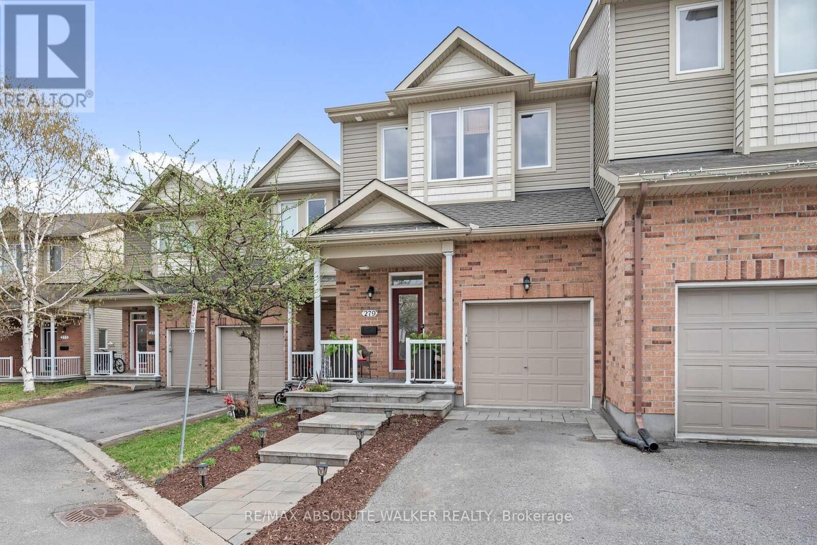 Property Photo:  279 Parkrose Private  ON K4A 0N8 