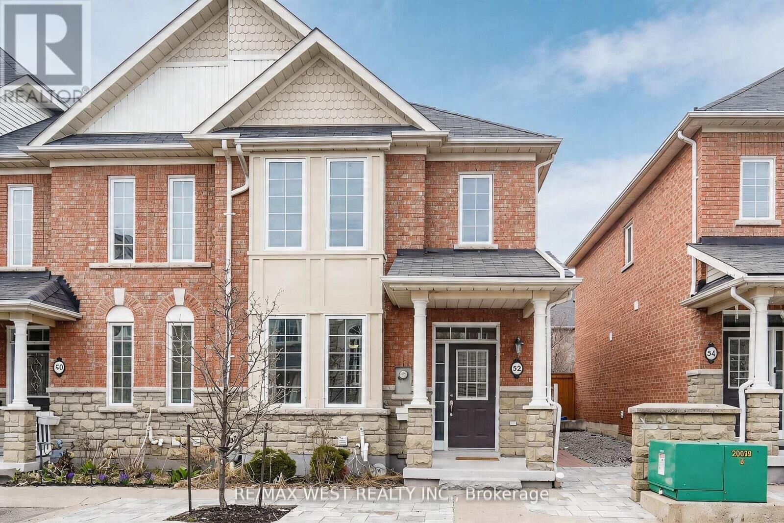 Property Photo:  52 Torr Lane  ON L1S 7M9 