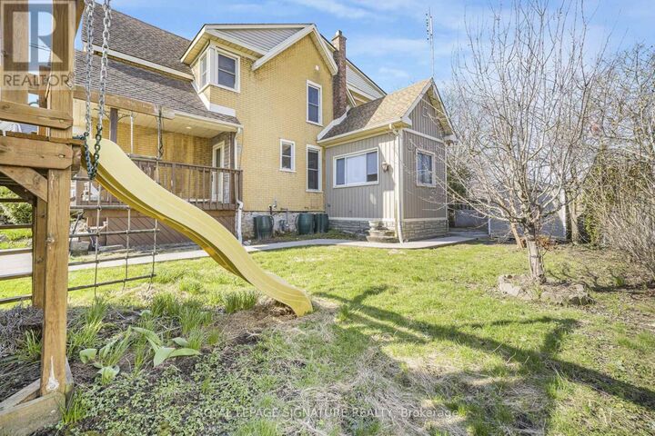 Property Photo:  141 York Street  ON L2R 6E8 