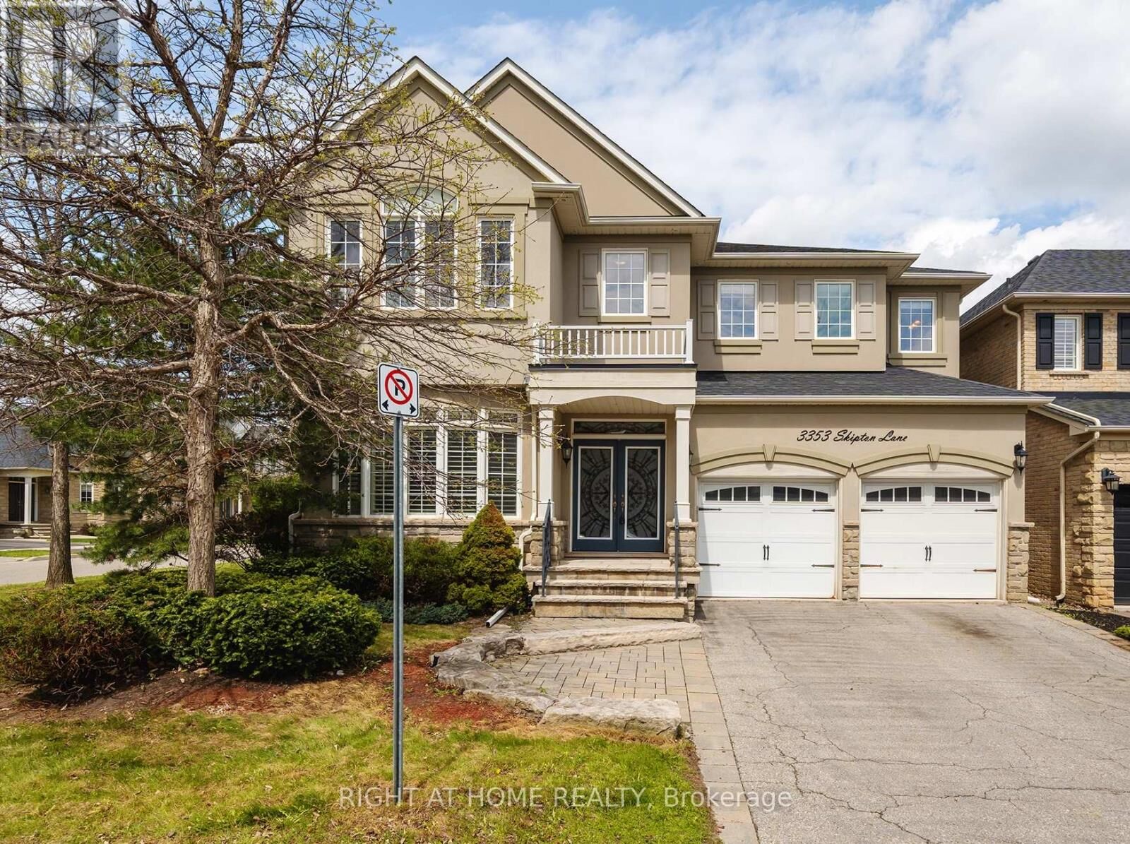 Property Photo:  3353 Skipton Lane  ON L6M 0K3 