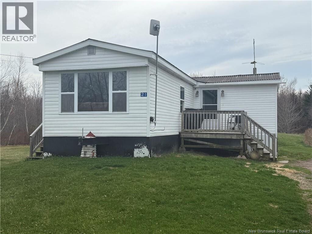 Property Photo:  21 Trenholm Road  NB E4M 3C9 