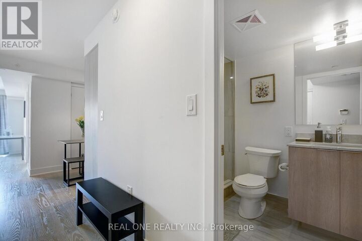 Property Photo:  955 Bay Street 2313  ON M5S 2A2 