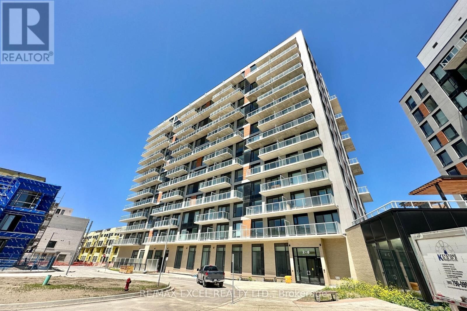 Property Photo:  2 David Eyer Road 632  ON L4S 0N6 