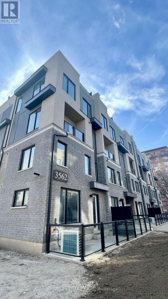 Property Photo:  3562 Colonial Drive 14  ON L5L 0B9 