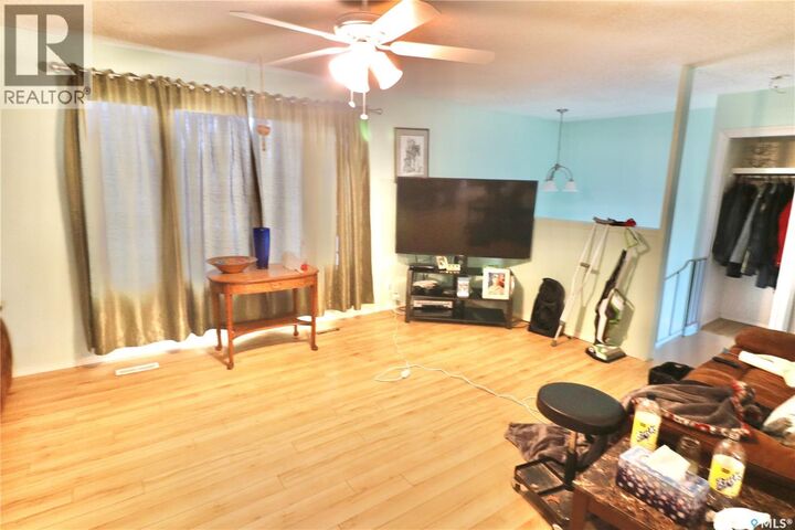 Property Photo:  6507 1st Avenue N  SK S4T 7C2 