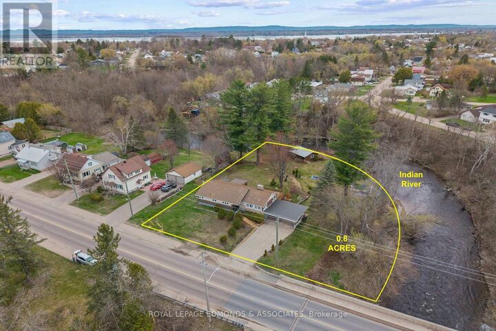 499 Boundary Road East — photo 1