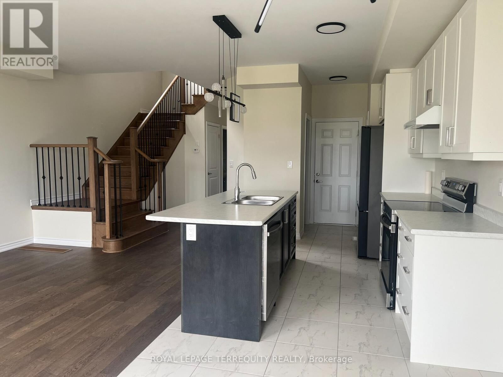 Property Photo:  169 Vanilla Trail  ON L2V 0L2 