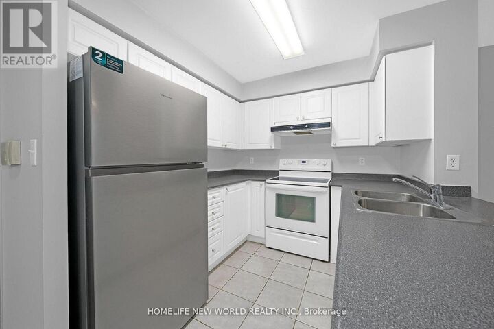 Property Photo:  3 Ellesmere Street 105  ON L4B 4N2 
