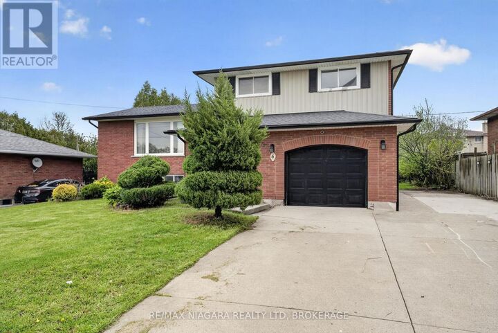 Property Photo:  6 Collier Road North  ON L2V 2W9 