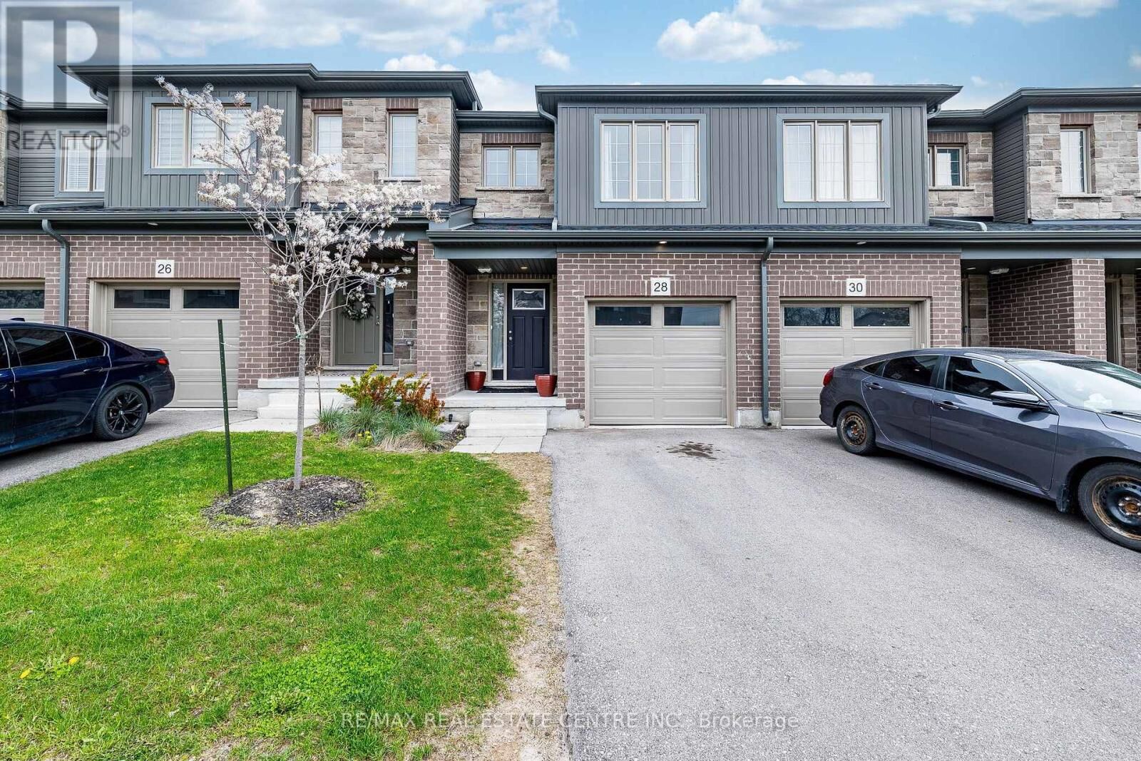 Property Photo:  28 West Mill Street  ON N0B 1E0 