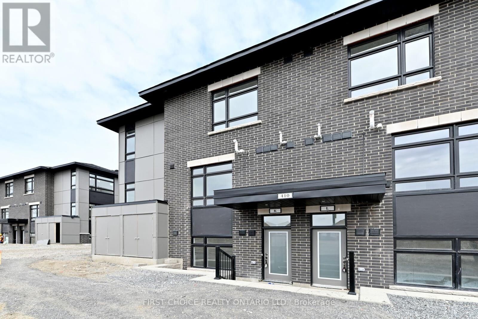 Property Photo:  410 Rolling Meadow Crescent K  ON K1W 0S1 