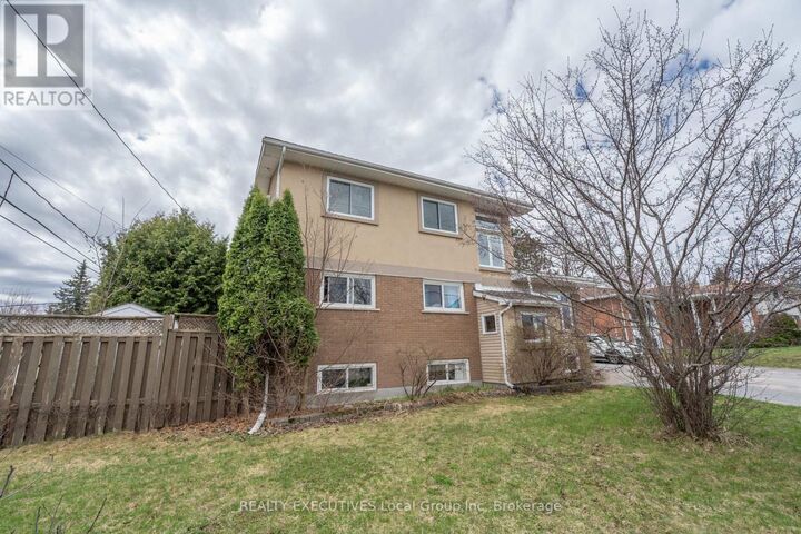 Property Photo:  699 Norman Avenue  ON P1B 8C2 