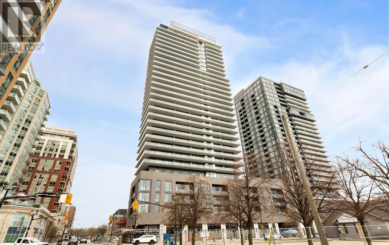 Property Photo:  2075 Lakeshore Road 710  ON L7R 0H3 