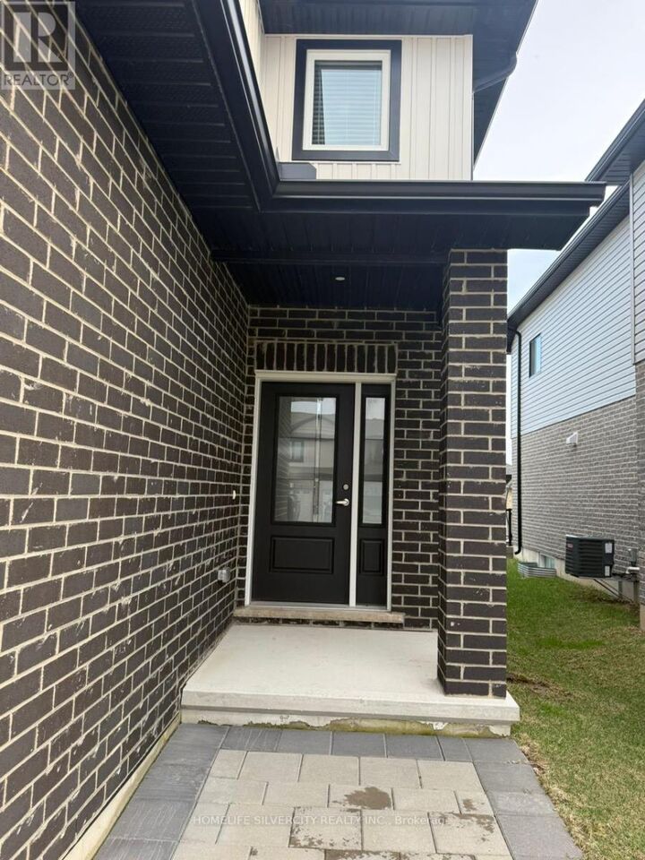 Property Photo:  724 Freeport Street  ON N6G 0R3 