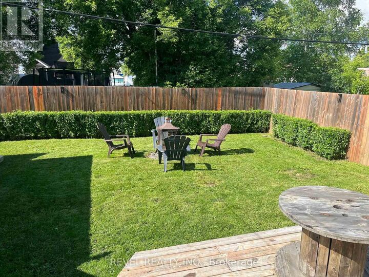 Property Photo:  104 Cecil Avenue  ON P0N 1H0 