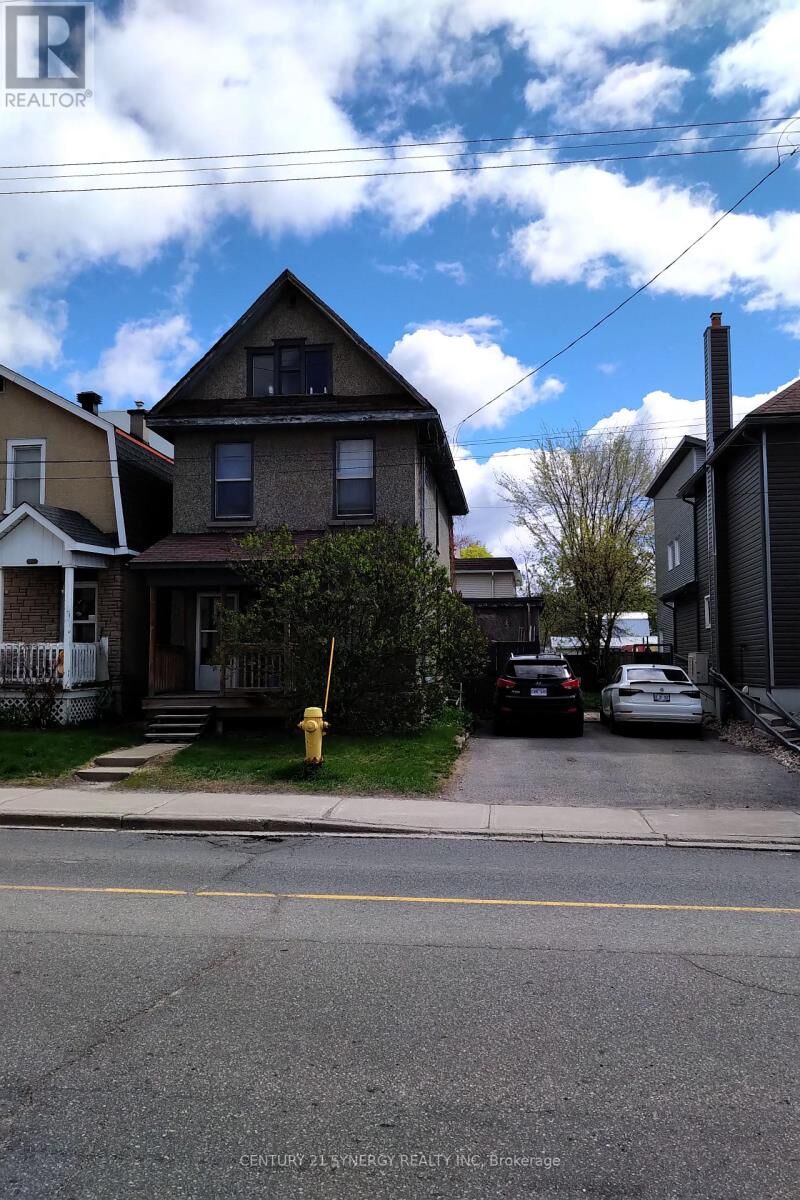 Property Photo:  341 Parkdale Avenue  ON K1Y 1G7 