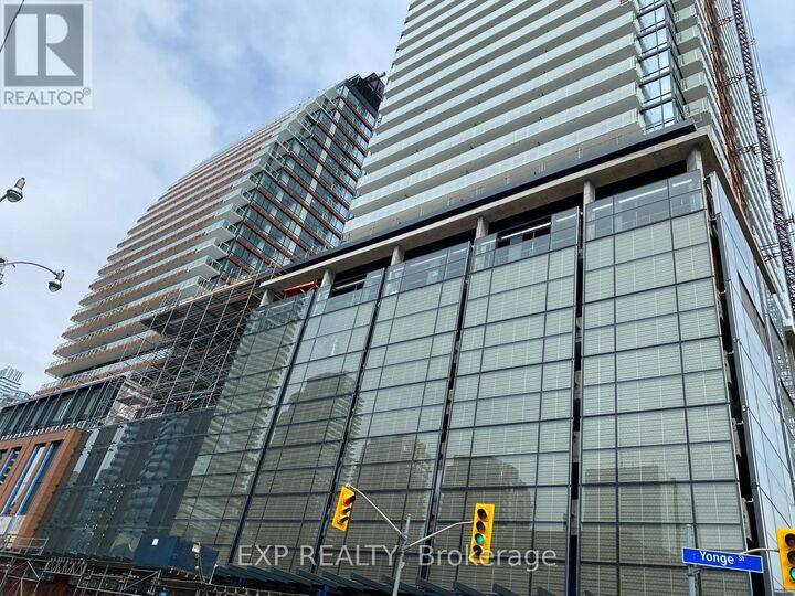 Property Photo:  501 Yonge Street  ON M4Y 0G8 