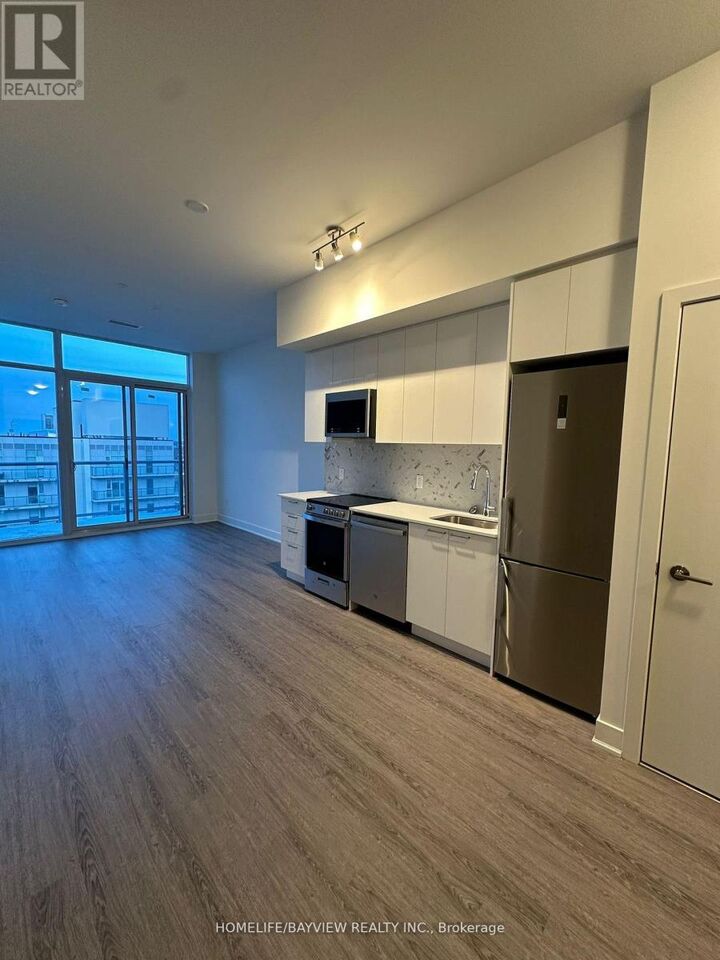 Property Photo:  185 Deerfield Road 1501  ON L3Y 0G7 