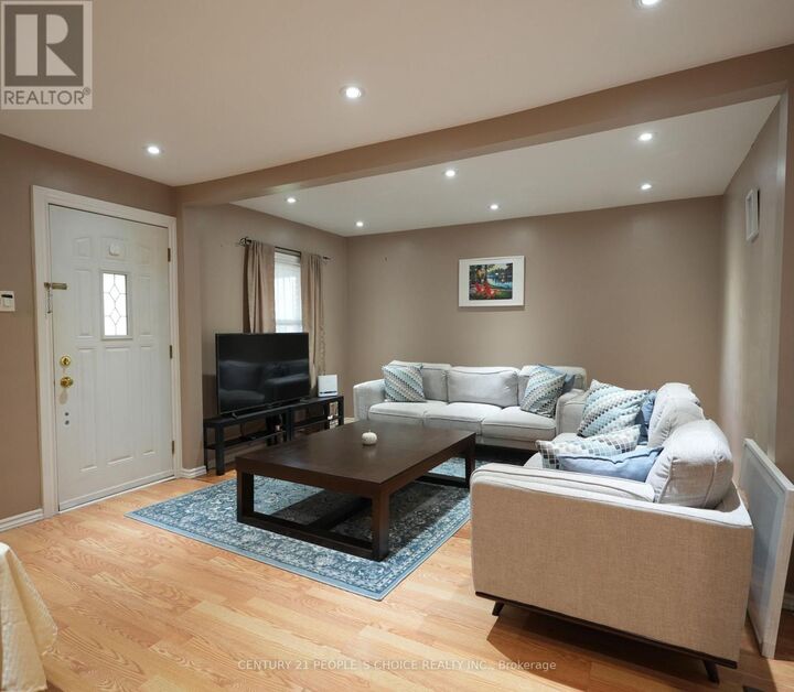 Property Photo:  150 Spears Street  ON M6N 3X7 
