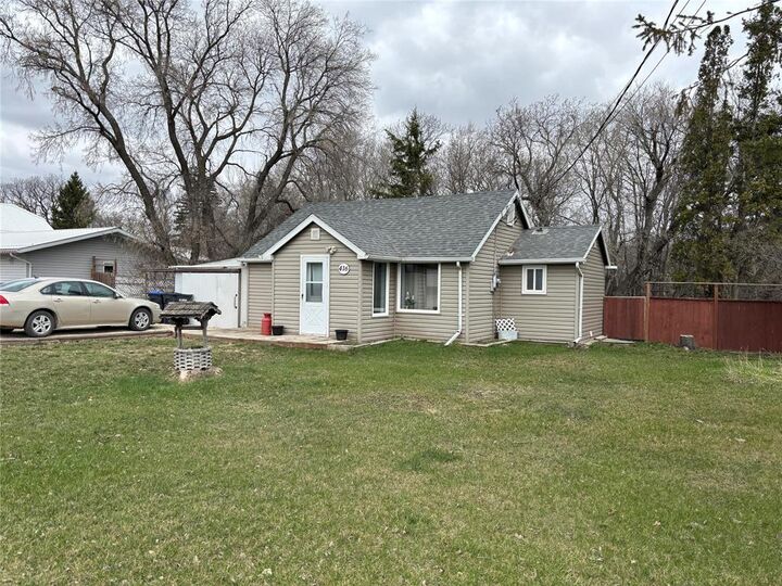 Property Photo:  416 Finlay Street East  MB R0K 1G0 