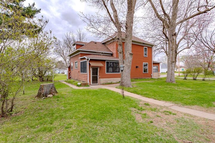 Property Photo: 1403 Water Street WI 54452