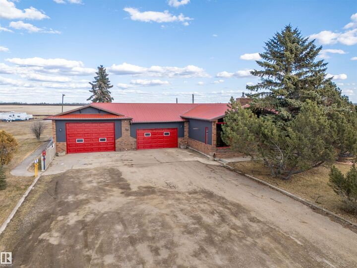 Property Photo:  61323 RR 455  AB T9N 2G8 