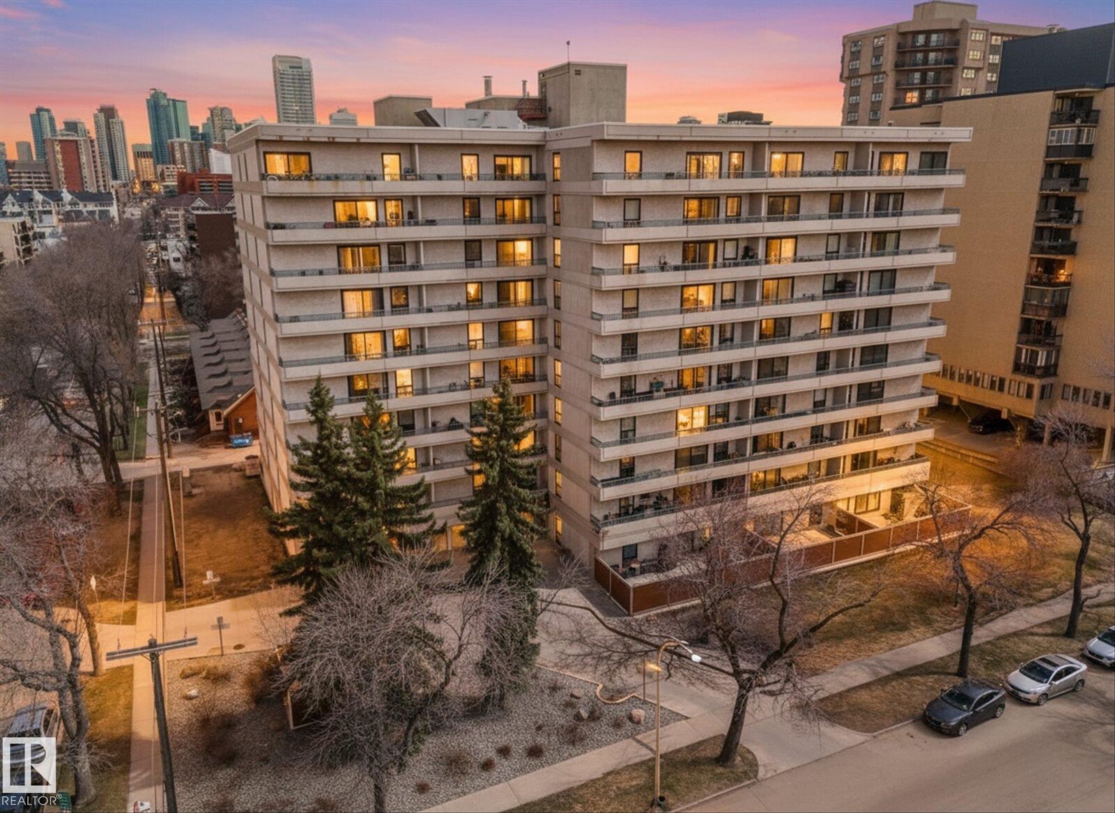 Property Photo:  10175 114 Street NW 905  AB T5K 2L4 
