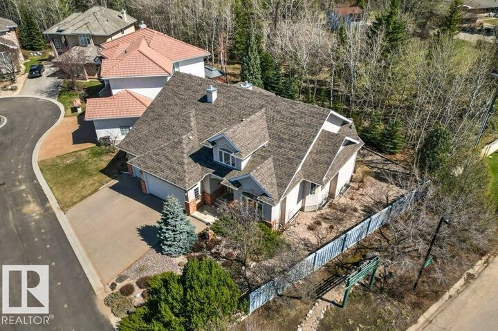 Property Photo:  244 Wolf Willow Road NW  AB T5T 6N3 