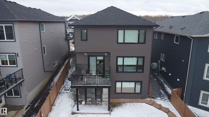 Property Photo:  1210 Peregrine Terrace NW  AB T5S 0M3 