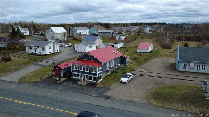 Property Photo:  300 Boulevard St-Pierre Ouest  NB E1W 1A3 
