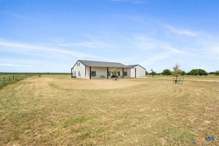 Property Photo:  1490 Dos Hermanas Road  TX 76571 