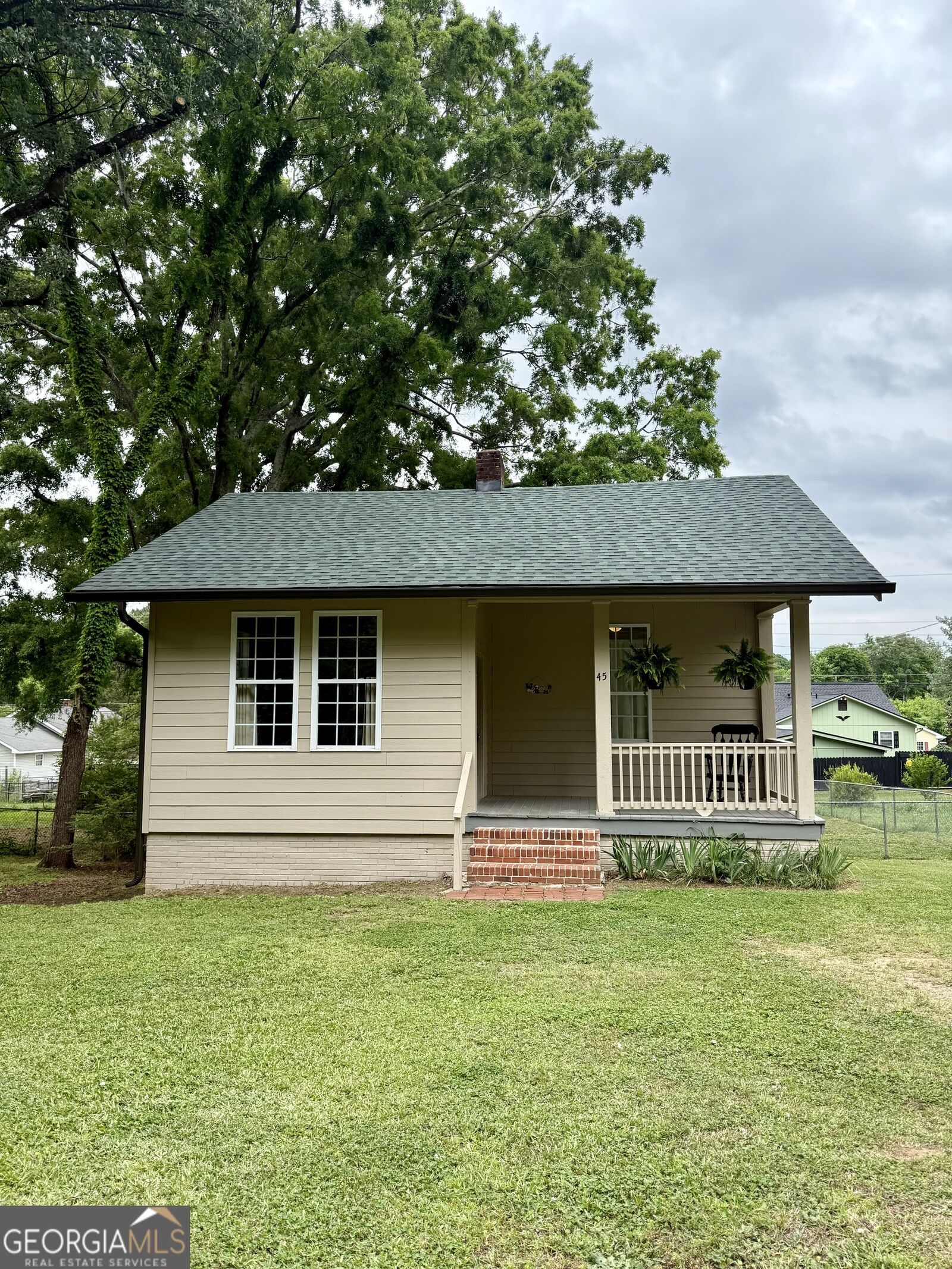 Property Photo:  45 NE 4th Street  GA 30172 