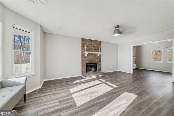 Property Photo: 1069 Ashwood Circle GA 30046