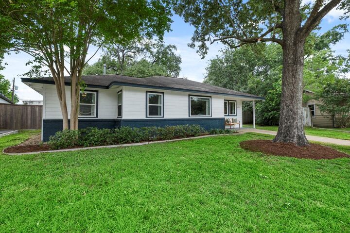 Property Photo:  4733 Carleen Road  TX 77092 