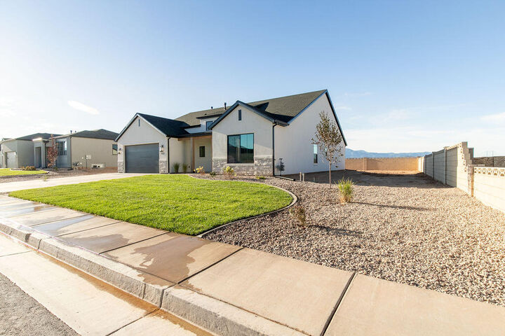 Property Photo:  4661 W 150 N Lot 207  UT 84720 