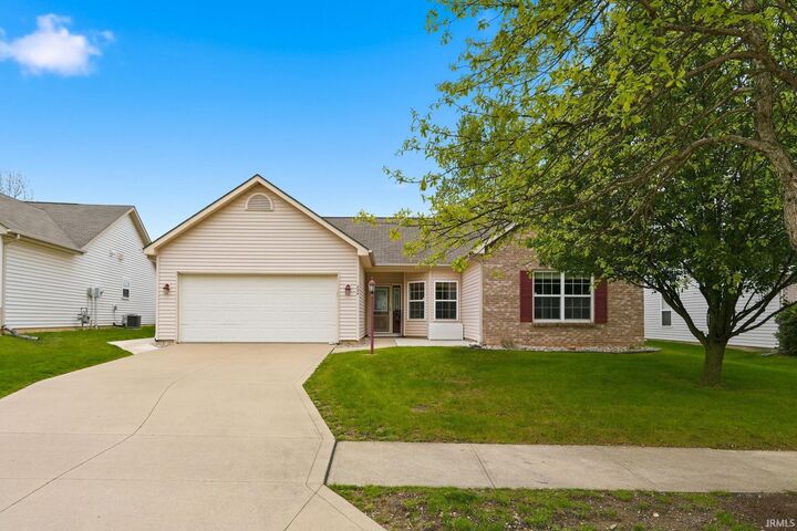 Property Photo:  224 Caperiole Place  IN 46825 