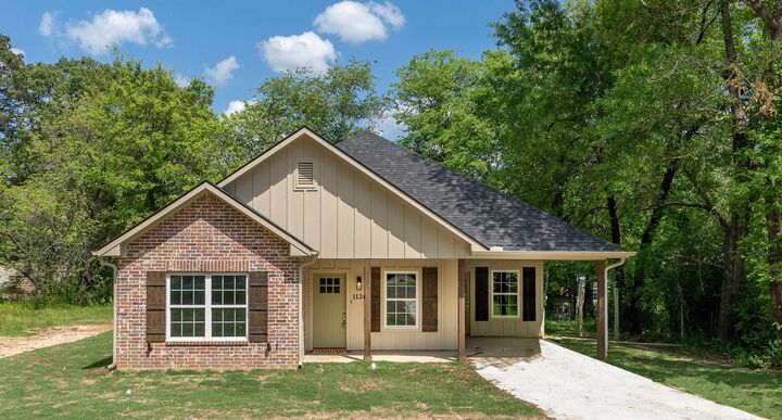 Property Photo:  1124 Hackberry Road  TX 75647 