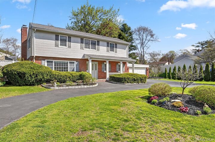 Property Photo:  984 Fox Meadow Road  NY 10598 